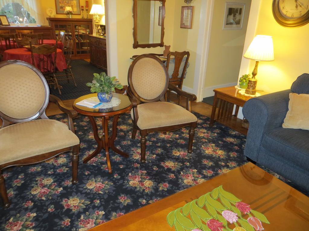 סנט הלנה Shady Oaks Country Inn מראה חיצוני תמונה