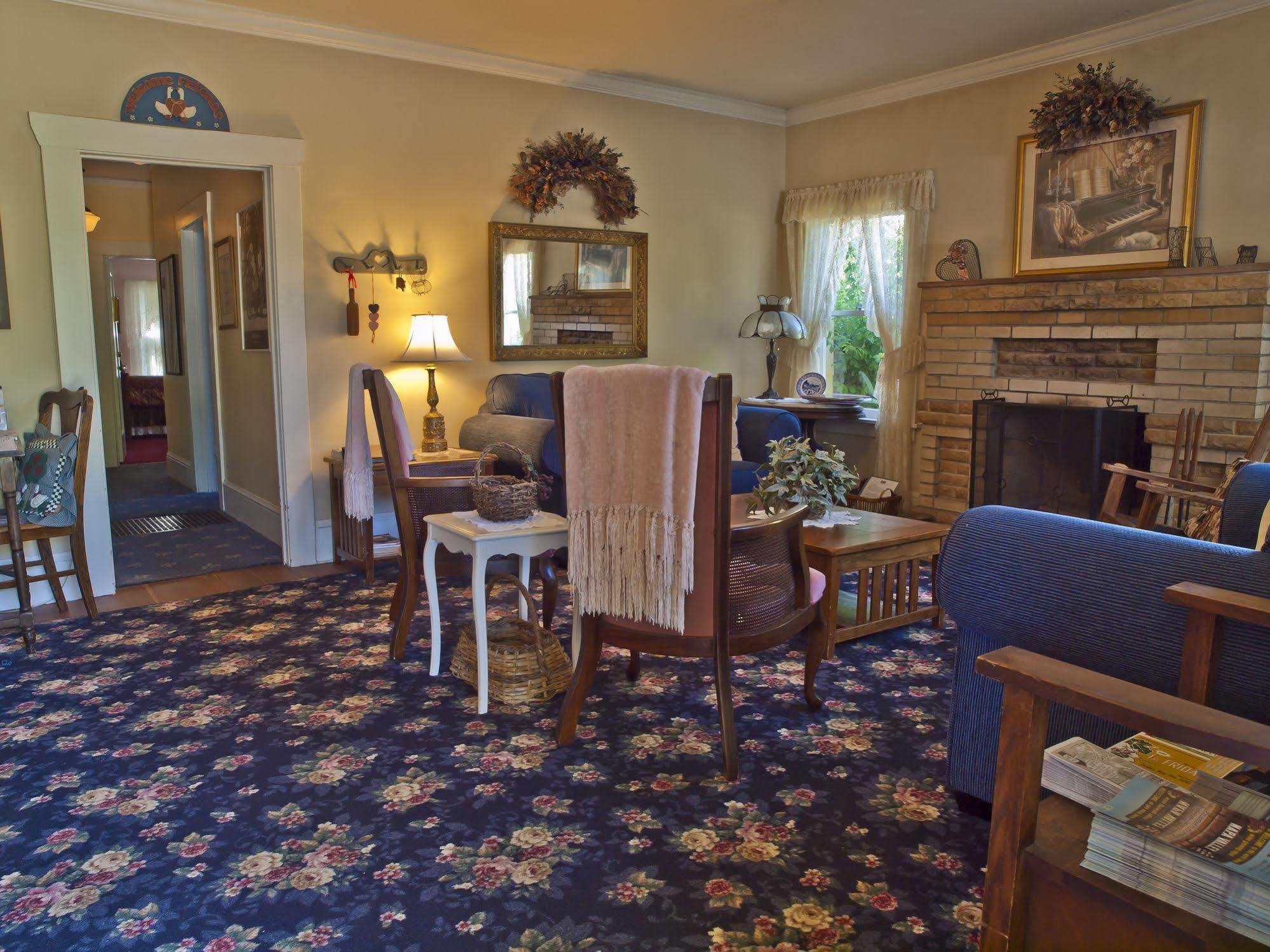 סנט הלנה Shady Oaks Country Inn מראה חיצוני תמונה