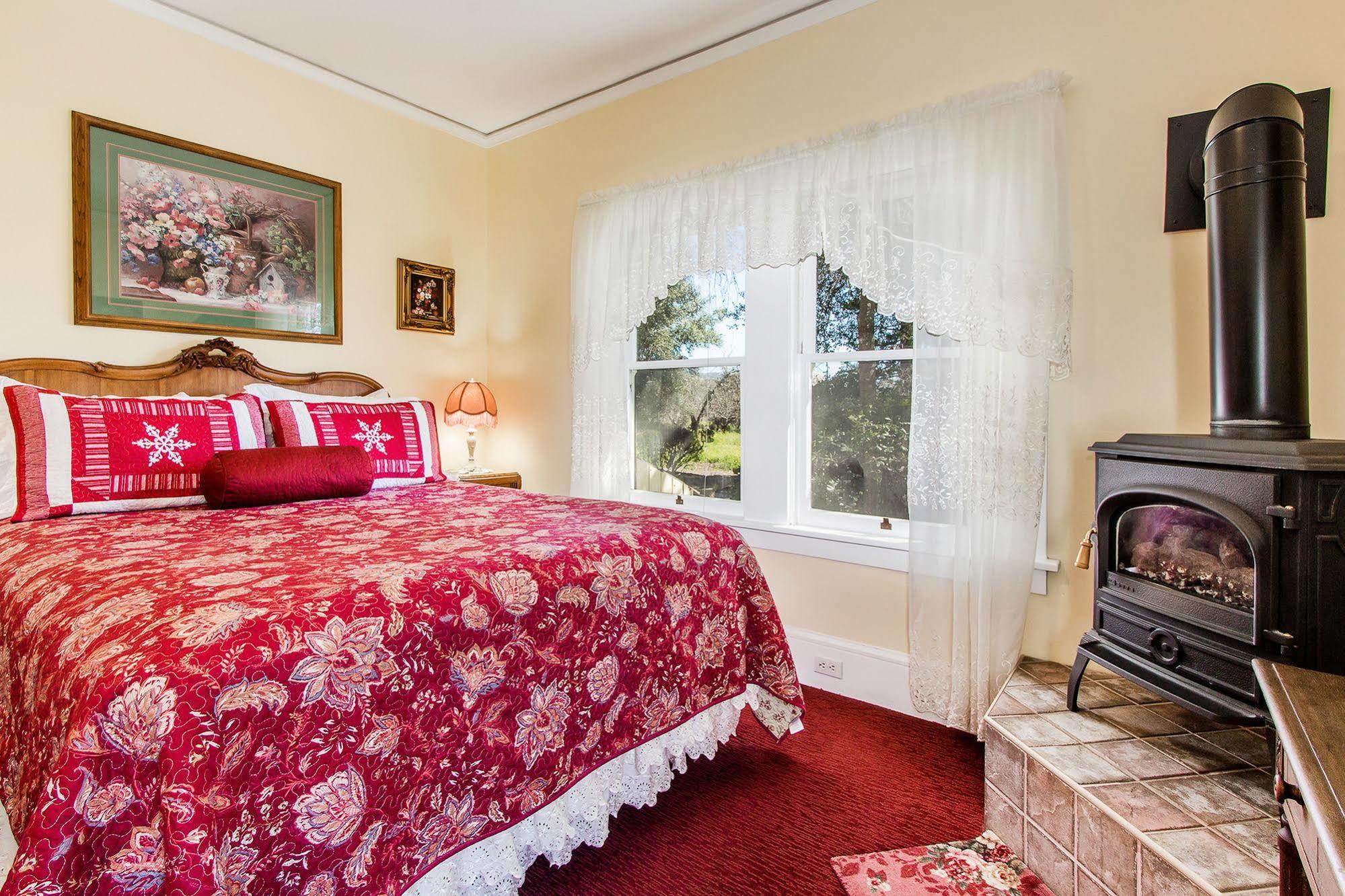 סנט הלנה Shady Oaks Country Inn מראה חיצוני תמונה