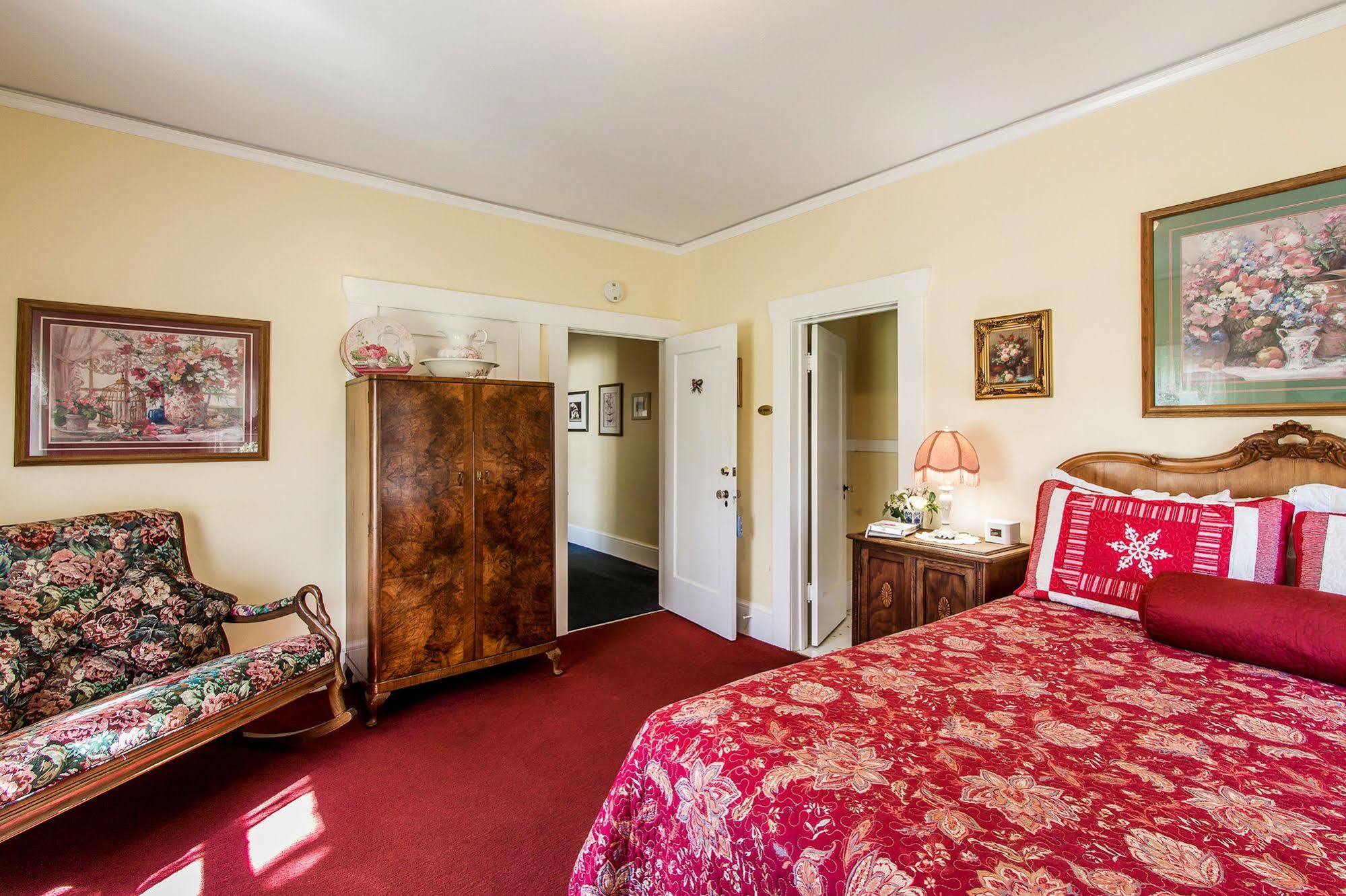 סנט הלנה Shady Oaks Country Inn מראה חיצוני תמונה