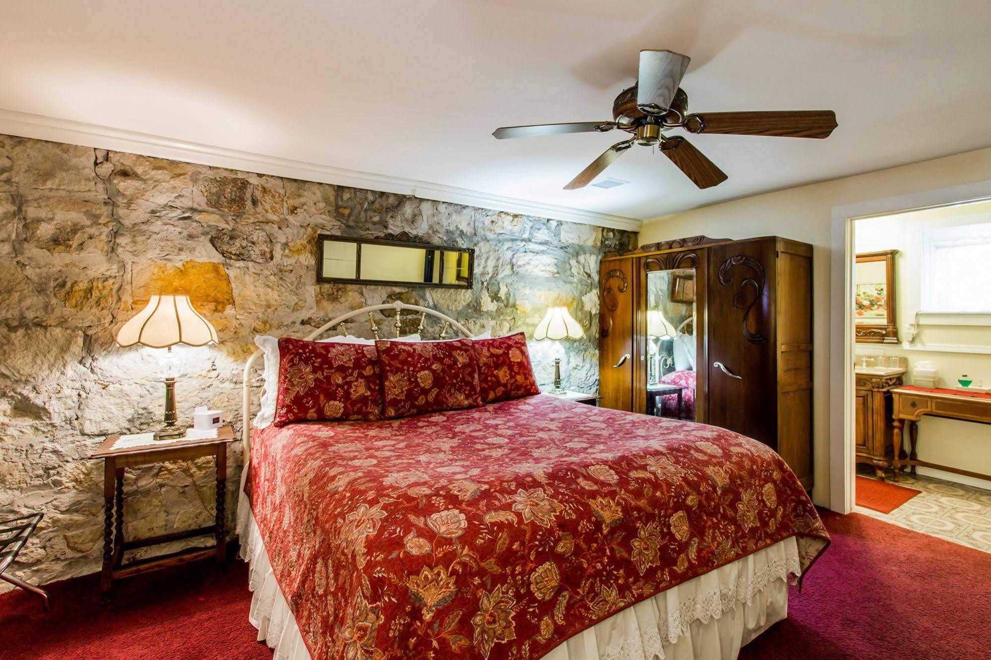 סנט הלנה Shady Oaks Country Inn מראה חיצוני תמונה