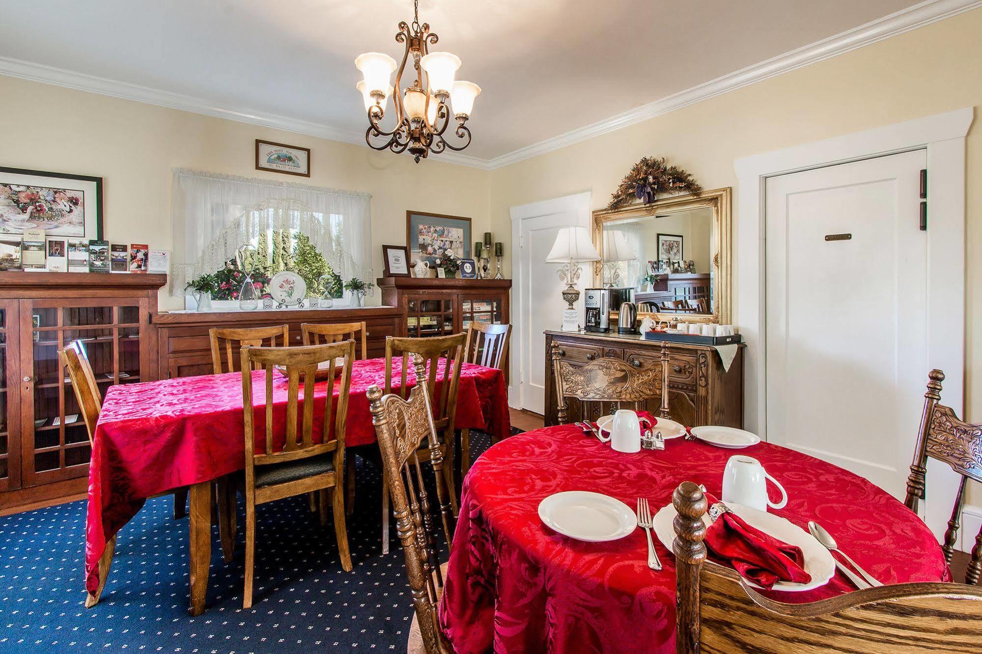 סנט הלנה Shady Oaks Country Inn מראה חיצוני תמונה